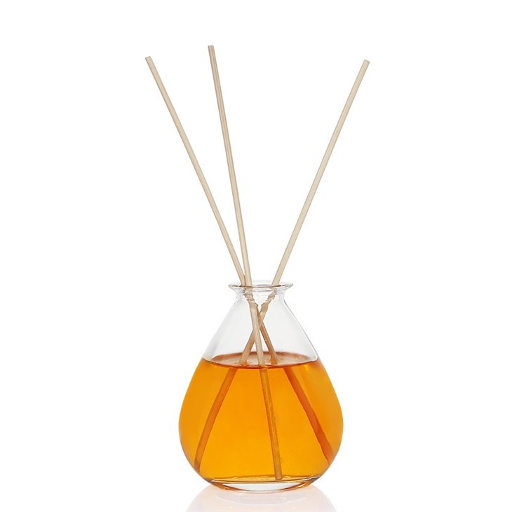 diffuser empty glass bottle